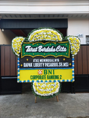 Papan Bunga Duka di Aradide