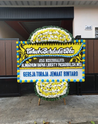Papan Bunga Duka di Aradide